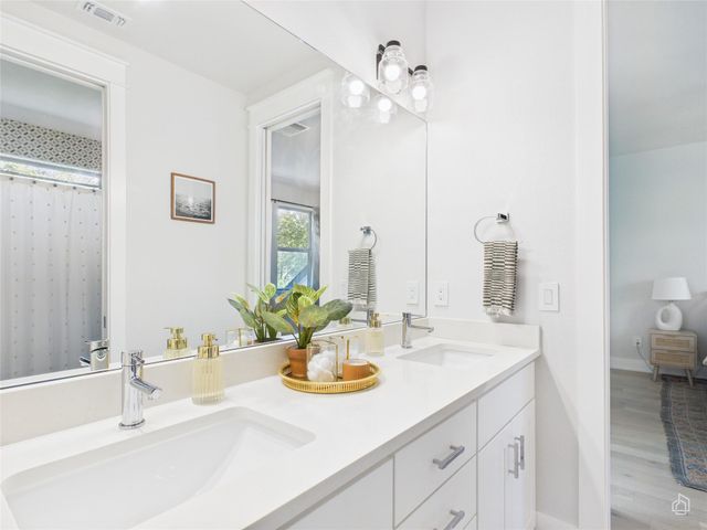 3002 Sunridge DR, Austin, TX 78741