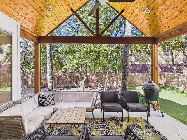 3002 Sunridge DR, Austin, TX 78741