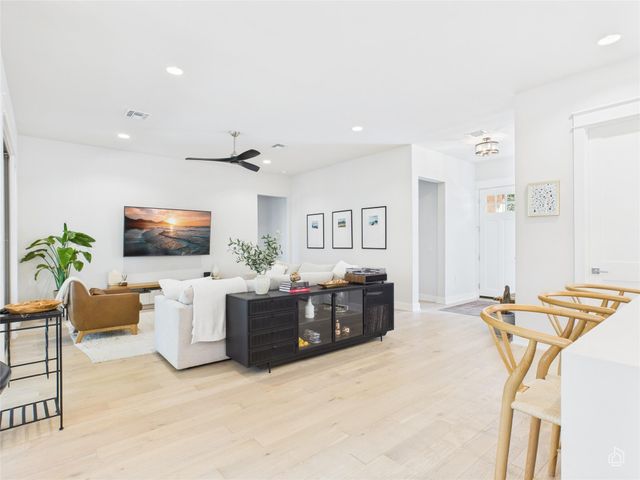 3002 Sunridge DR, Austin, TX 78741