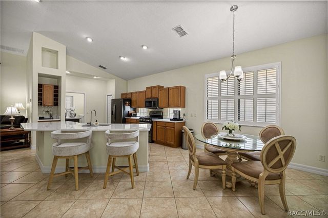 155 W Doerr Path, Hernando, FL 34442