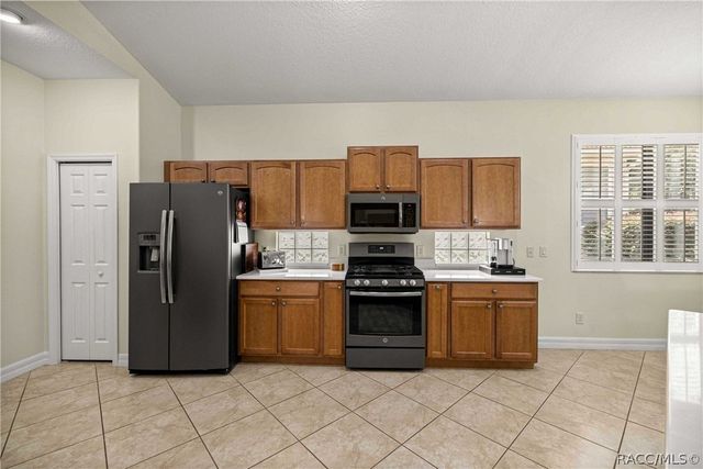 155 W Doerr Path, Hernando, FL 34442