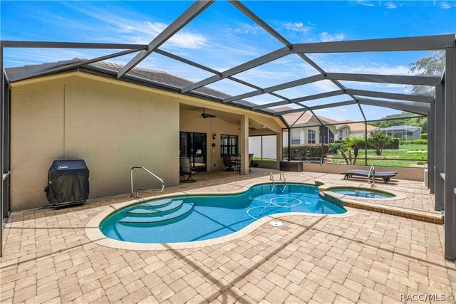 155 W Doerr Path, Hernando, FL 34442