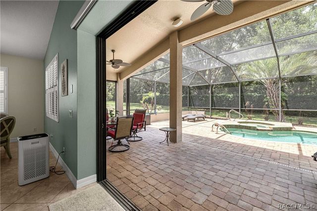 155 W Doerr Path, Hernando, FL 34442