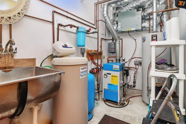 15976 Cushing Road, Paynesville Twp, MN 56362