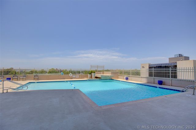 1502 S Boulder Avenue 18K, Tulsa, OK 74119