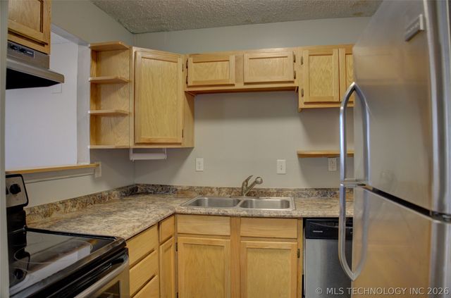 1502 S Boulder Avenue 18K, Tulsa, OK 74119
