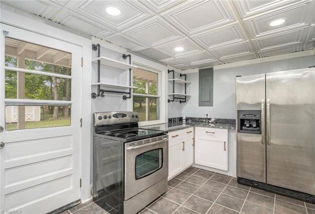 4806 Trailwood Drive, Greensboro, NC 27407