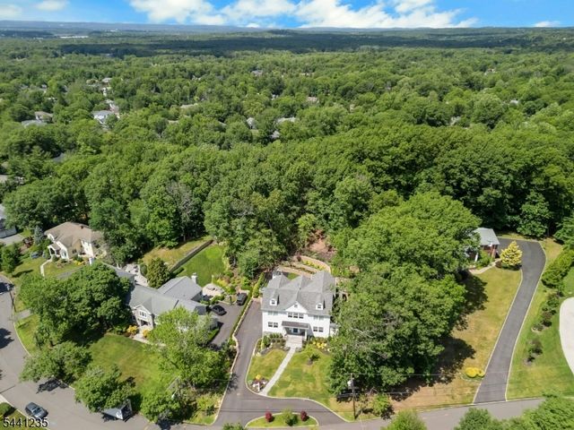61 Slayton Dr, Millburn Twp., NJ 07078