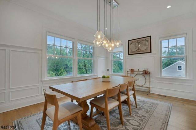 61 Slayton Dr, Millburn Twp., NJ 07078