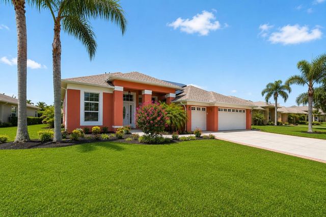 5805 WEDGEFIELD DRIVE, Zephyrhills, FL 33541