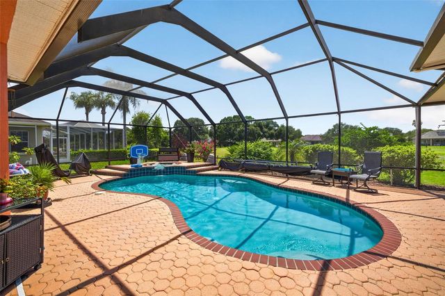 5805 WEDGEFIELD DRIVE, Zephyrhills, FL 33541