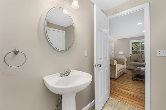 18 Ked Drive, Concord, NH 03301