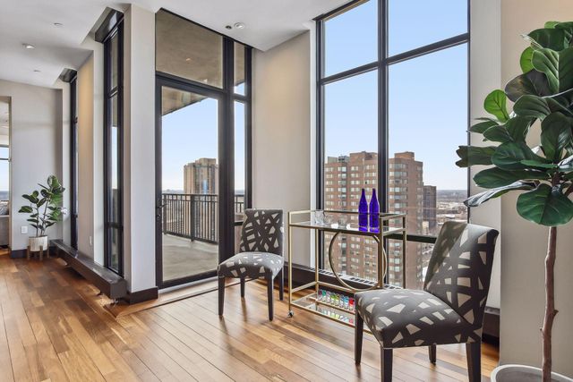 201 S 11th Street 2100, Minneapolis, MN 55403