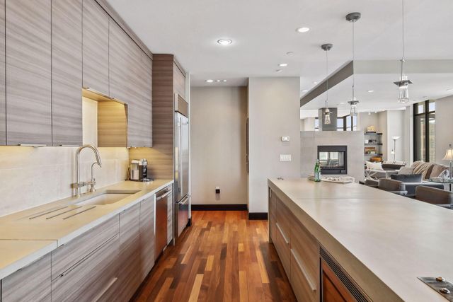 201 S 11th Street 2100, Minneapolis, MN 55403