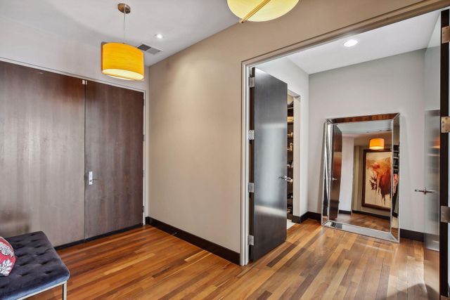 201 S 11th Street 2100, Minneapolis, MN 55403