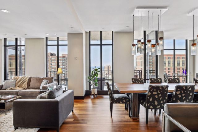 201 S 11th Street 2100, Minneapolis, MN 55403