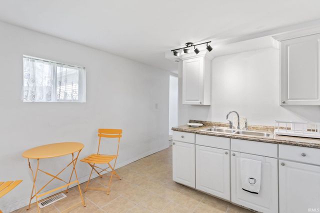 212 Union Street, Mishawaka, IN 46544