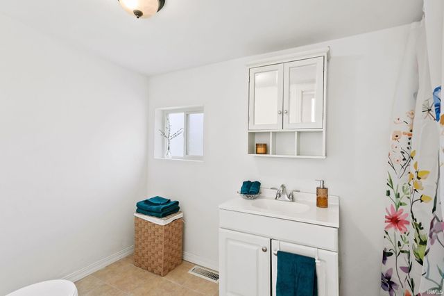 212 Union Street, Mishawaka, IN 46544