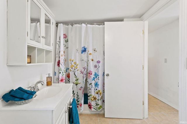 212 Union Street, Mishawaka, IN 46544