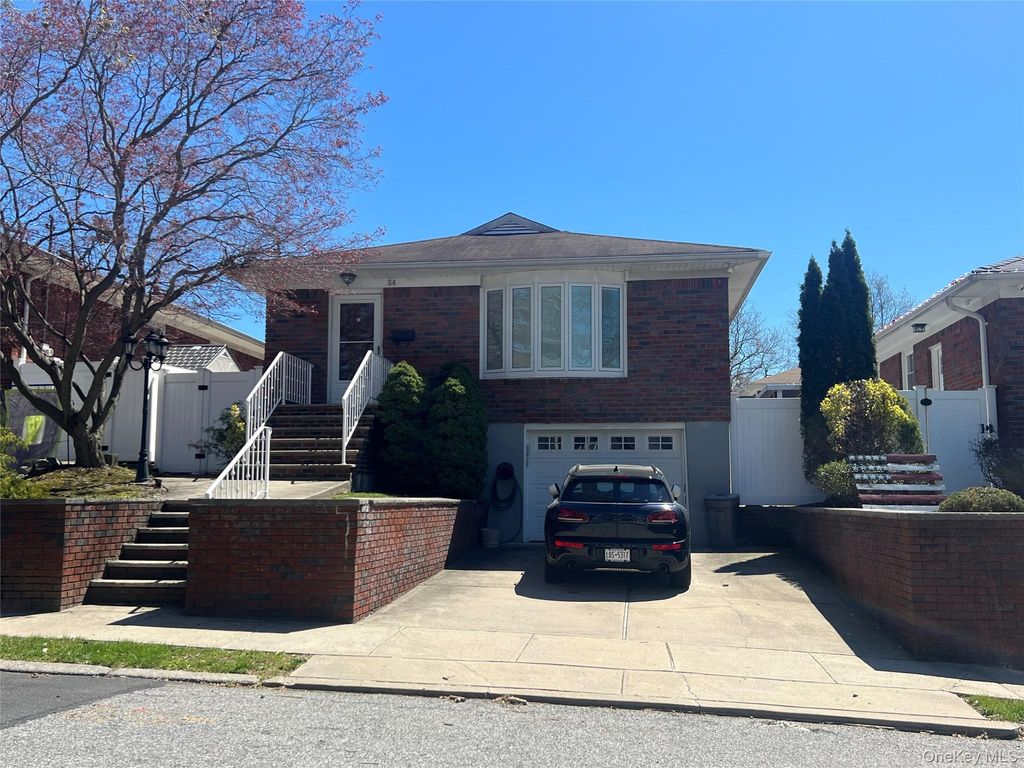 54 Alpine Court, Staten Island, NY 10310 — photo 2