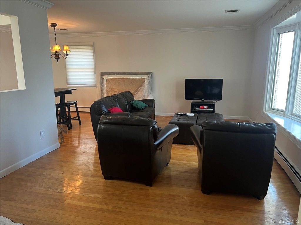 54 Alpine Court, Staten Island, NY 10310 — photo 4