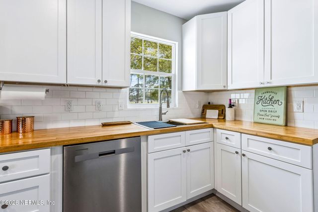 2908 BROADWAY Avenue, Jacksonville, FL 32254