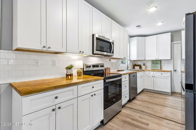 2908 BROADWAY Avenue, Jacksonville, FL 32254