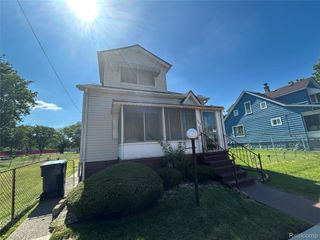 221 Campbell Street, River Rouge, MI 48218