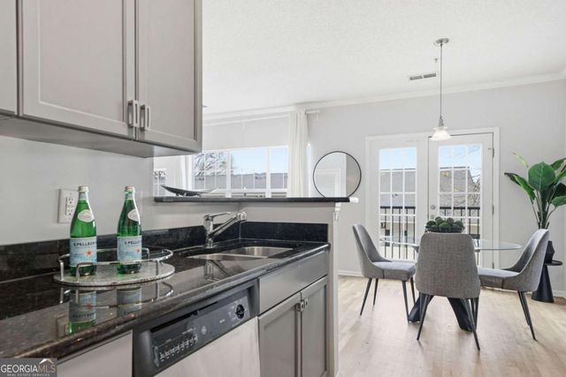 1150 Collier Road NW 1R, Atlanta, GA 30318