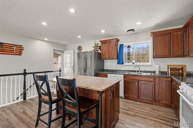 110 Rock Bridge Road, Villa Ridge, MO 63089