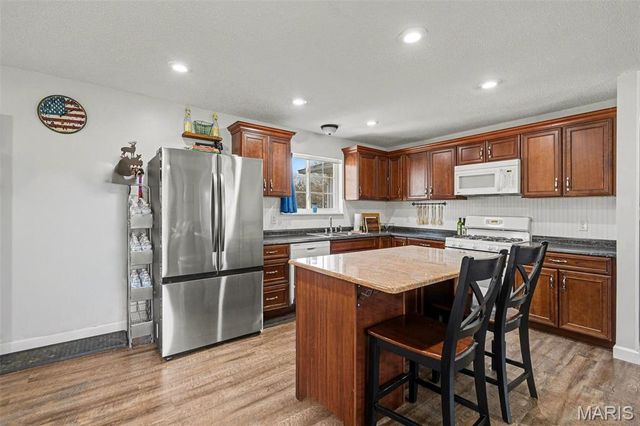 110 Rock Bridge Road, Villa Ridge, MO 63089