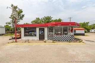123 N Ash Street N, Nowata, OK 74048