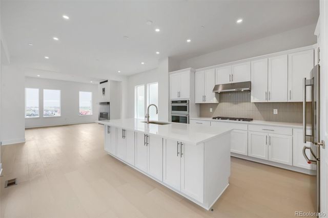 739 Carabiner Drive, Erie, CO 80516
