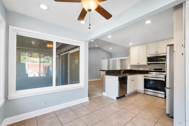 313 Timber Dr, Vacaville, CA 95688