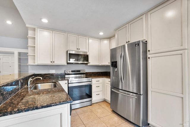 313 Timber Dr, Vacaville, CA 95688