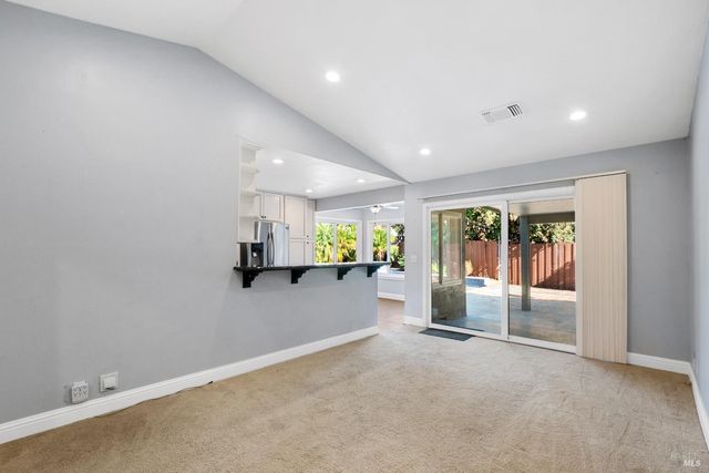 313 Timber Dr, Vacaville, CA 95688