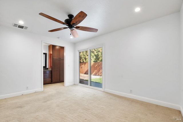 313 Timber Dr, Vacaville, CA 95688