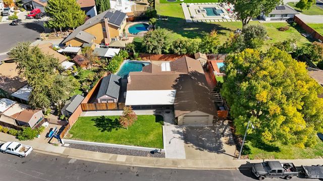 313 Timber Dr, Vacaville, CA 95688