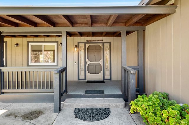 313 Timber Dr, Vacaville, CA 95688