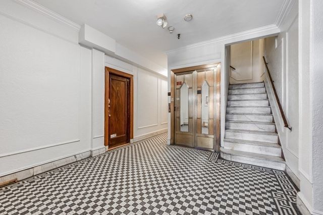249 Chestnut Hill Avenue 54, Boston, MA 02135