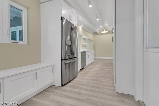 5150 Sand Dollar LN, Naples, FL 34103