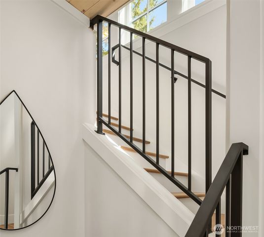 2218 NE 125th Street, Seattle, WA 98125