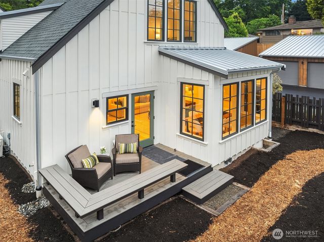 2218 NE 125th Street, Seattle, WA 98125