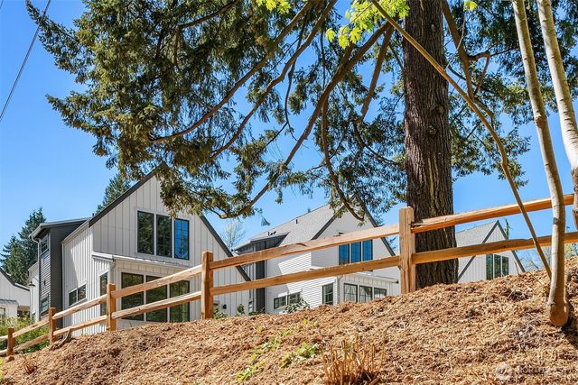 2218 NE 125th Street, Seattle, WA 98125