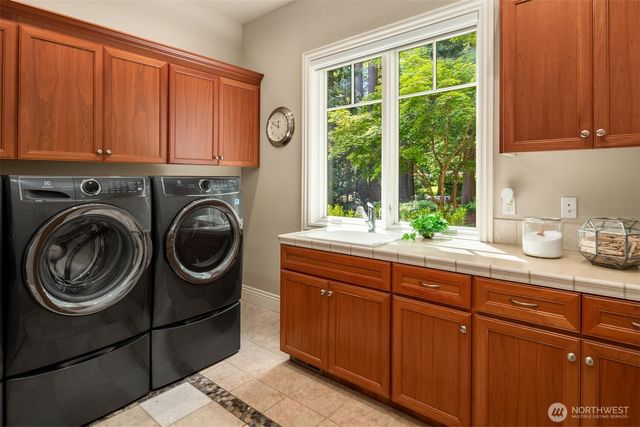 13266 NE 47th Street, Bellevue, WA 98005