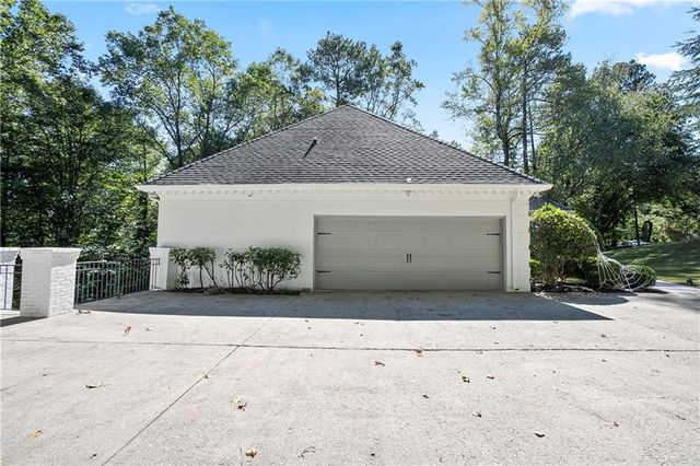 4415 Northside Chase NW, Atlanta, GA 30327