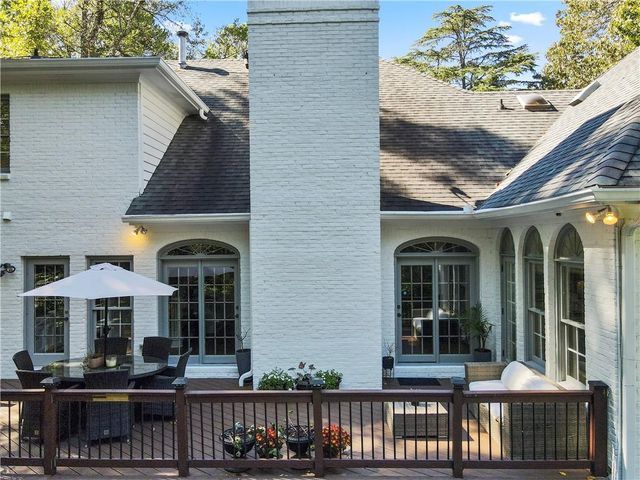 4415 Northside Chase NW, Atlanta, GA 30327