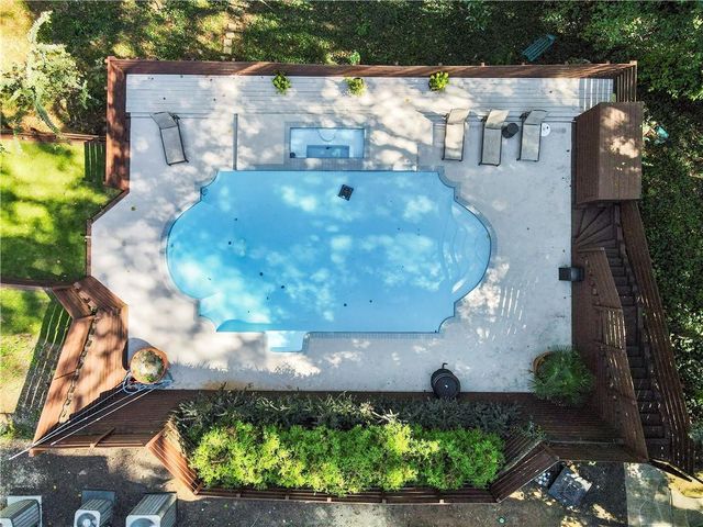 4415 Northside Chase NW, Atlanta, GA 30327