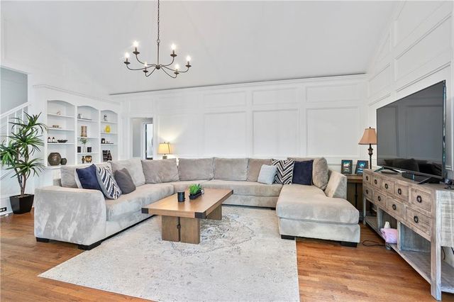 4415 Northside Chase NW, Atlanta, GA 30327