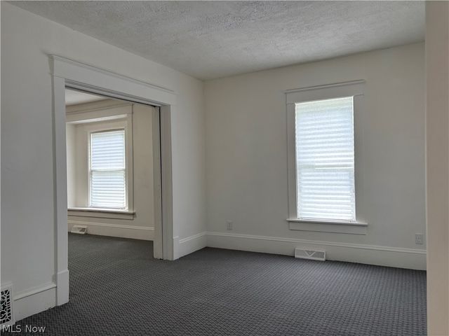 1082 Florida Avenue, Akron, OH 44314